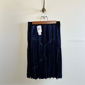 NWT Navy Pleated Velvet Midi Skirt- fits up to L